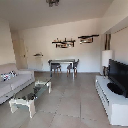 Joli Appartement Entre Menton Et Monaco Roquebrune-Cap-Martin Buitenkant foto