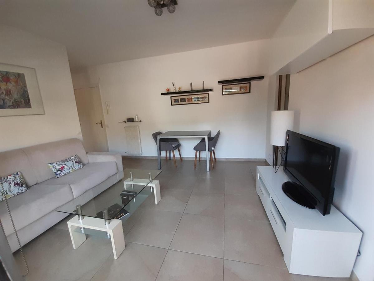 Joli Appartement Entre Menton Et Monaco Roquebrune-Cap-Martin Buitenkant foto