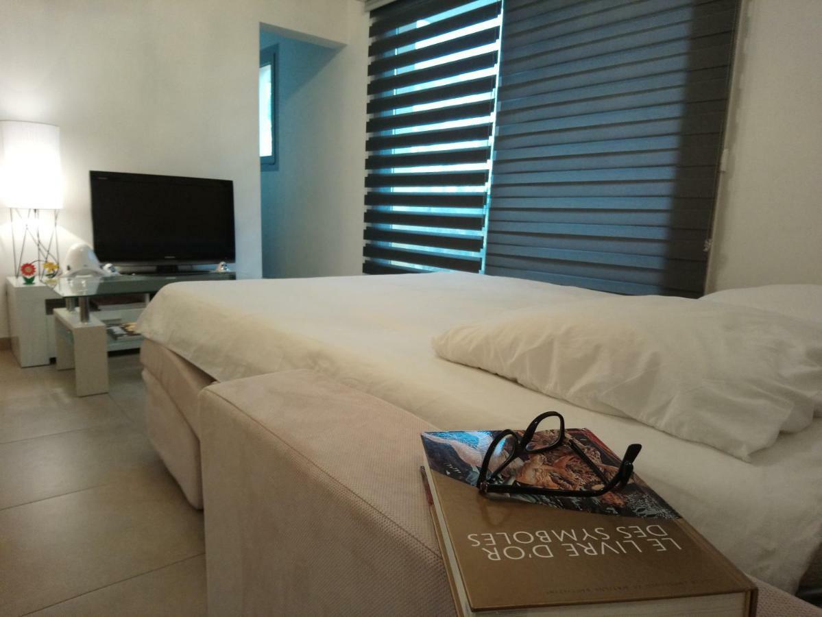 Joli Appartement Entre Menton Et Monaco Roquebrune-Cap-Martin Buitenkant foto